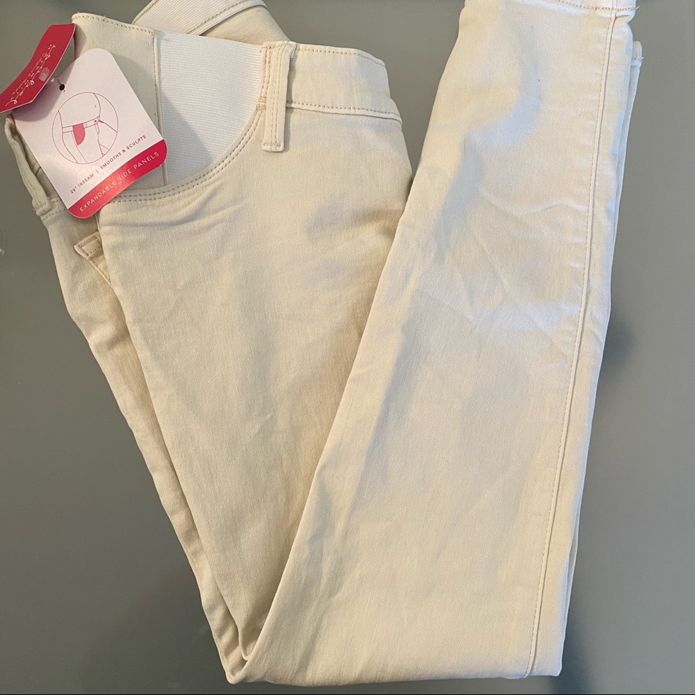✨Isabel maternity by Ingrid and Isabel pants size 2✨